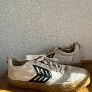 Cariuma Beige Canvas Sneakers with Black Details